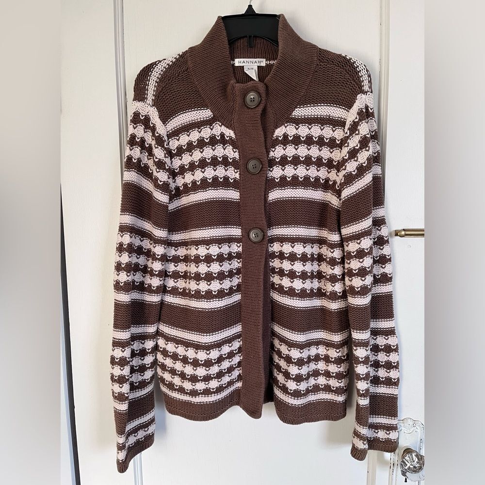 Brown/white thick cardigan by Hannah, XL